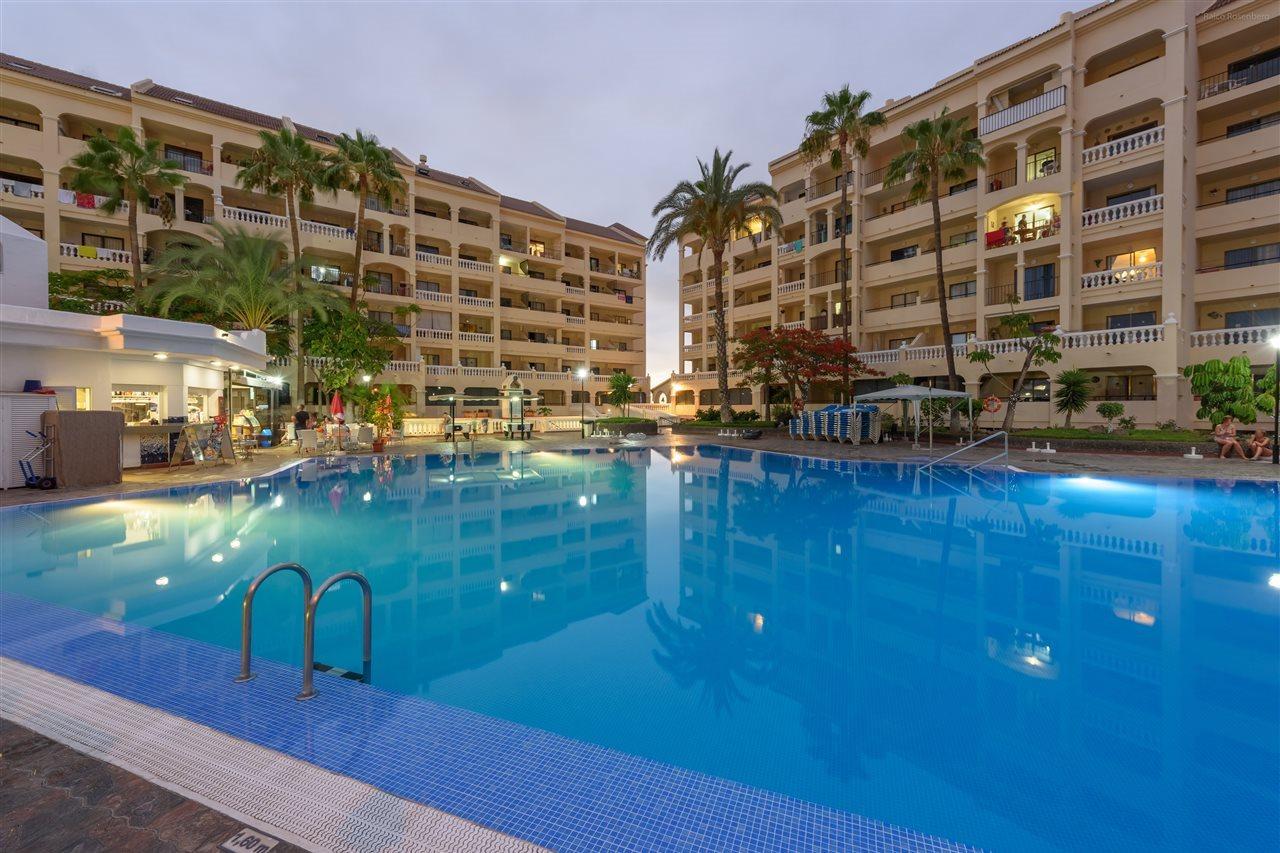 Castle Harbour Aparthotel Los Cristianos  Ngoại thất bức ảnh