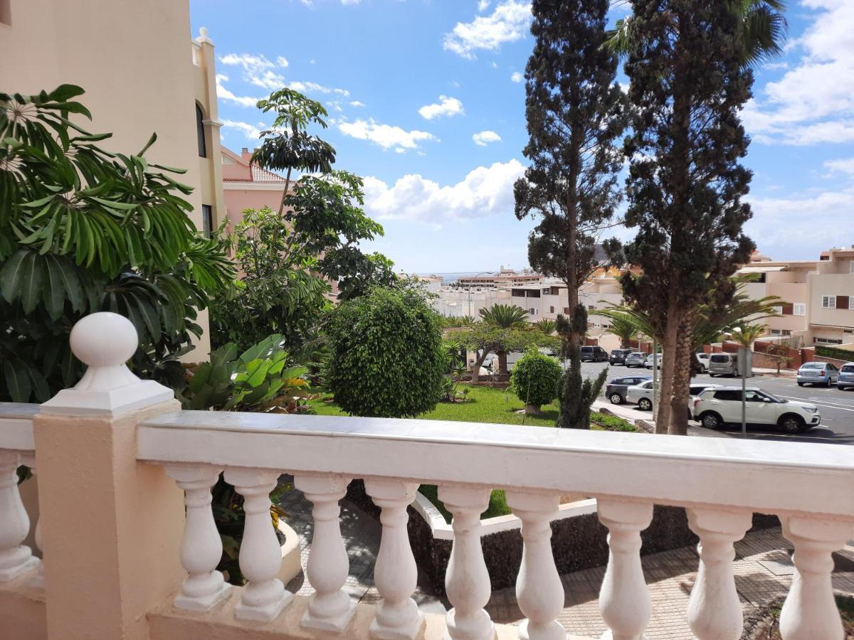 Castle Harbour Aparthotel Los Cristianos  Ngoại thất bức ảnh