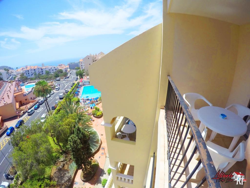 Castle Harbour Aparthotel Los Cristianos  Ngoại thất bức ảnh