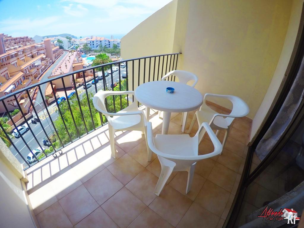 Castle Harbour Aparthotel Los Cristianos  Ngoại thất bức ảnh